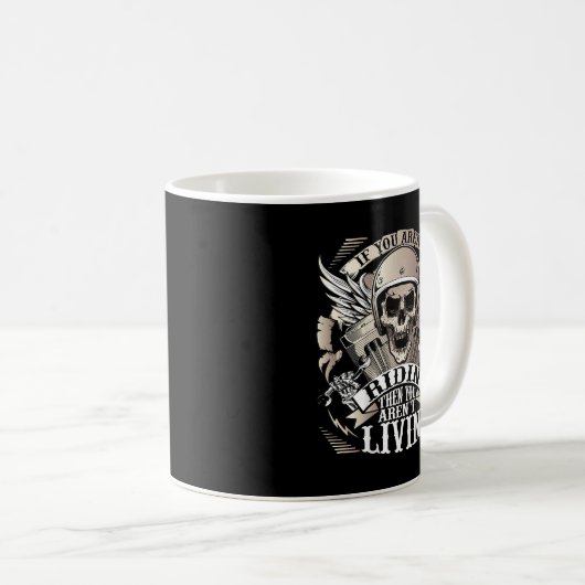 バイクもしくは自転車に乗る人もしはRidin Arent Livinバックモーターをレンタル コーヒーマグカップ (正面右)