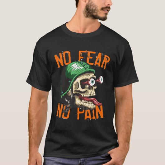 バイクもしくは自転車に乗る人スカルNo fear no pain おもしろい Tシャツ (正面)