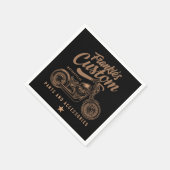 バイクもしくは自転車に乗る人パーソナライズされたカスタムボバーオートバイガレージ スタンダードカクテルナプキン (角)