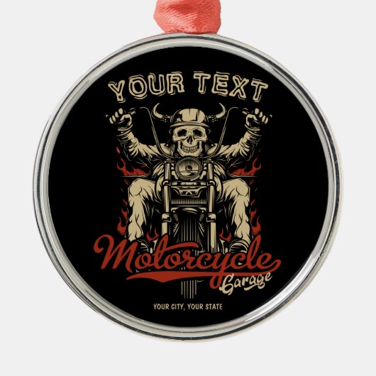バイクもしくは自転車に乗る人パーソナライズされたスケルトンオートバイショップガレージ メタルオーナメント (正面)