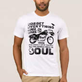 バイクもしくは自転車に乗る人パーソナライズされたソウル誕生日 Tシャツ (正面)