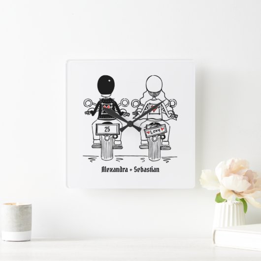 バイクもしくは自転車に乗る人パーソナライズされたバイク記念日ギフト スクエア壁時計 (ホーム)