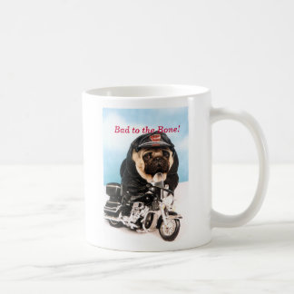 バイクもしくは自転車に乗る人プグドッグマグ コーヒーマグカップ