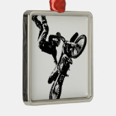 バイクもしくは自転車に乗る人ポップ・アートのアートオートバイ曲技速競技 メタルオーナメント (右)