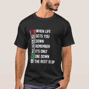 バイクもしくは自転車に乗る人ライフ時にバイクのギア Tシャツ