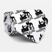 バイクもしくは自転車に乗る人唯一のリア駐車場 ネクタイ (ロール)