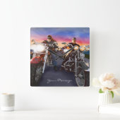 バイクもしくは自転車に乗る人1クロック スクエア壁時計 (ホーム)