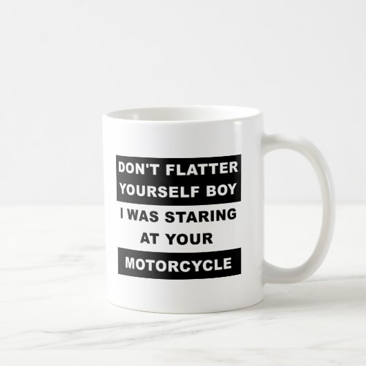 バイクを眺める おもしろマグカップ コーヒーマグカップ (右)