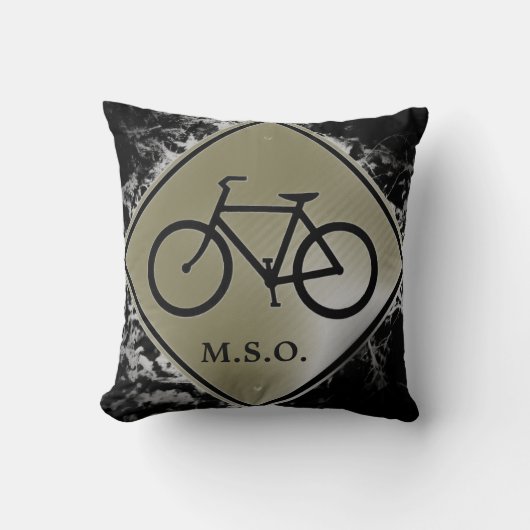 バイクカスタムシパーソナライズされたャンのモノグラムイニシャル クッション (正面)