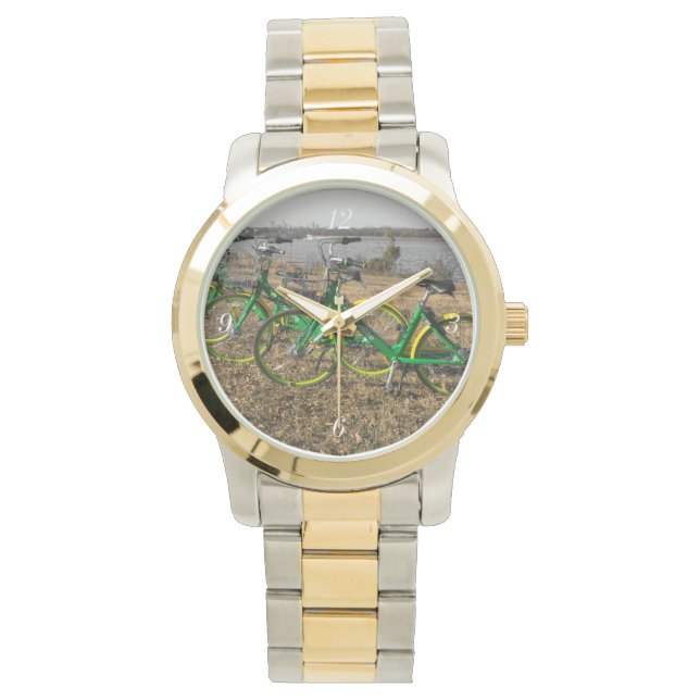 バイクトリプレット 腕時計 (正面)