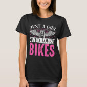 バイクバイクもしくは自転車に乗る人のバイク乗り手，ただの少女 Tシャツ (正面)
