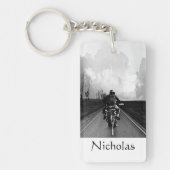 バイクバイクもしくは自転車に乗る人ロードハイウェイ キーホルダー (正面)