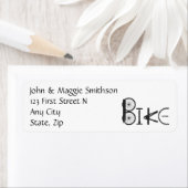 バイクパーツで作られたBIKEワードのカスタムアドレス ラベル (インサイチュ)