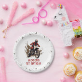 バイクレッドダートバイクバースデーパーティー ペーパープレート (パーティー)