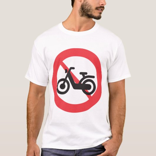 バイク禁止の道路標識 Tシャツ (正面)