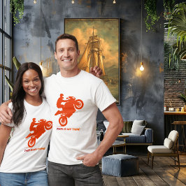 バイク スタント シルエット アクション ライフスタイル Tシャツ