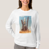 バイコヌールのSoyuzの宇宙船の取付け Tシャツ (正面)