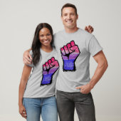 バイセクシャル・フィスト・プライドTシャツ Tシャツ (ユニセックス)