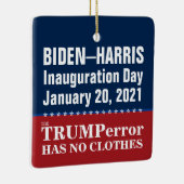 バイデン氏・ハリス就任式トランペラーが衣服を持たない セラミックオーナメント (右)