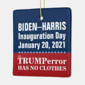 バイデン氏・ハリス就任式トランペラーが衣服を持たない セラミックオーナメント (左)