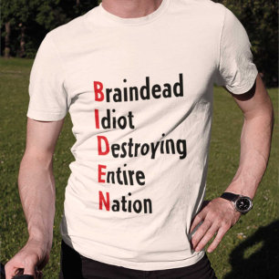 バイデン氏 – 全国民を破滅させるトナカイの愚か者 Tシャツ