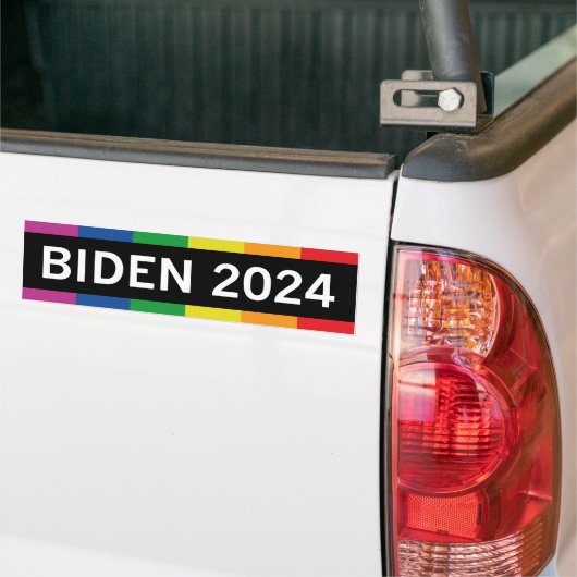 バイデン氏LGBT 2024 バンパーステッカー (トラック上)
