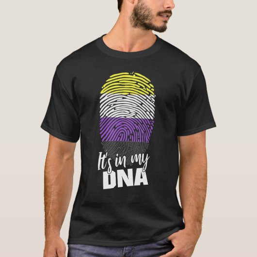 バイナリ以外の指紋私のDna Lgbtqにある Tシャツ (正面)