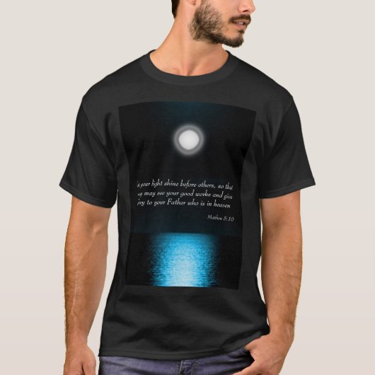 バイブル感動的聖なる書物、 経典あなたの光を輝かせる Tシャツ (正面)