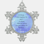 バイブル感動的聖なる書物、 経典引用文 スノーフレークピューターオーナメント (正面)