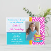 バウンスハウス誕生日招待状ゼブラプリントピンク 招待状 (スタンド正面)