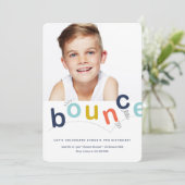 バウンスハウス カラフル モダン キッズ バースデーパーティー 招待状 (スタンド正面)