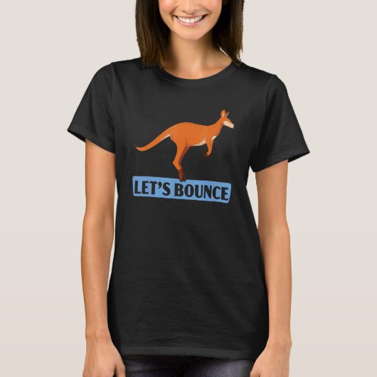 バウンドするカンガルー　オーストラリアの野生動物 Tシャツ (正面)