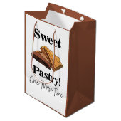 バクラバスイートペストリーデザートフードパーティー ミディアムペーパーバッグ (正面アングル)