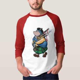 バグパイプで行進するキンタイルのスコットランドのほくろ Tシャツ