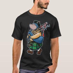 バグパイプによって行進しているKintyreのスコットランドのモル Tシャツ