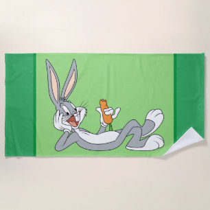 バグBUNNY™の食べニンジン横 ビーチタオル