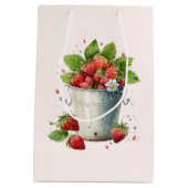 バケットで摘んだ新鮮なイチゴ ミディアムペーパーバッグ (裏面)