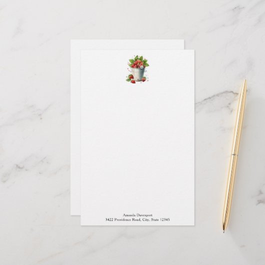 バケットで摘んだ新鮮なイチゴ 便箋 (正面/裏面インサイチュ)