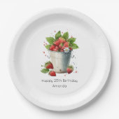 バケット誕生日で摘んだ新鮮なイチゴ ペーパープレート (正面)