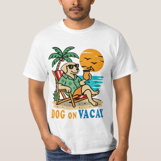 バケーション中の犬Tシャツ | かわいい夏 Tシャツ (正面)
