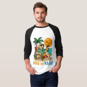 バケーション中の犬Tシャツ | かわいい夏 Tシャツ (正面フル)