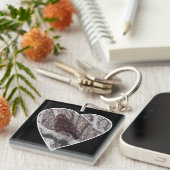 バザードオンスノーブランチインハート キーホルダー (正面右)