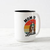 バショールおもしろいバセット犬の母ママグ ツートーンマグカップ (正面右)