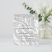 バジェットシルバーグリッターサテンブライダルシャワー招待状 (スタンド正面)