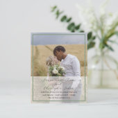 バジェットシンプルフォトセージ緑結婚式招待状 (スタンド正面)