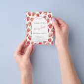 バジェットストロベリーファースト誕生日パーティーの招待状 チラシ (手)