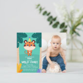 バジェットタイガーキッドの写真誕生日招待状 (スタンド正面)