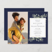 バジェットネイビーブルーグリーンリーフォト結婚式招待状 (正面/裏面)