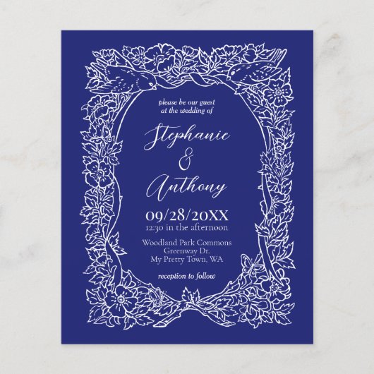 バジェットネイビーブルーホワイトフローラ結婚式招待状 (正面)