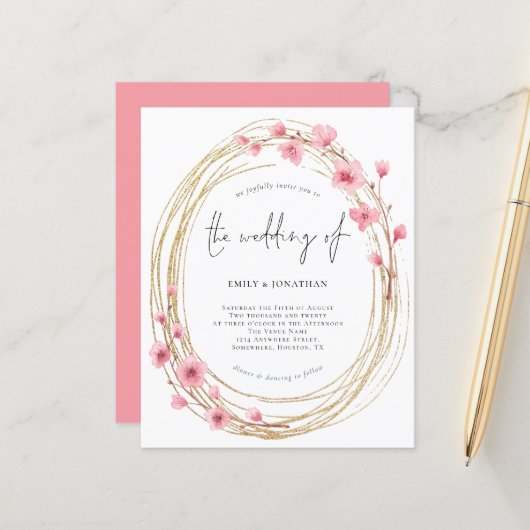 バジェットピンクフローラフレームスクリプト結婚式招待状 (正面/裏面インサイチュ)